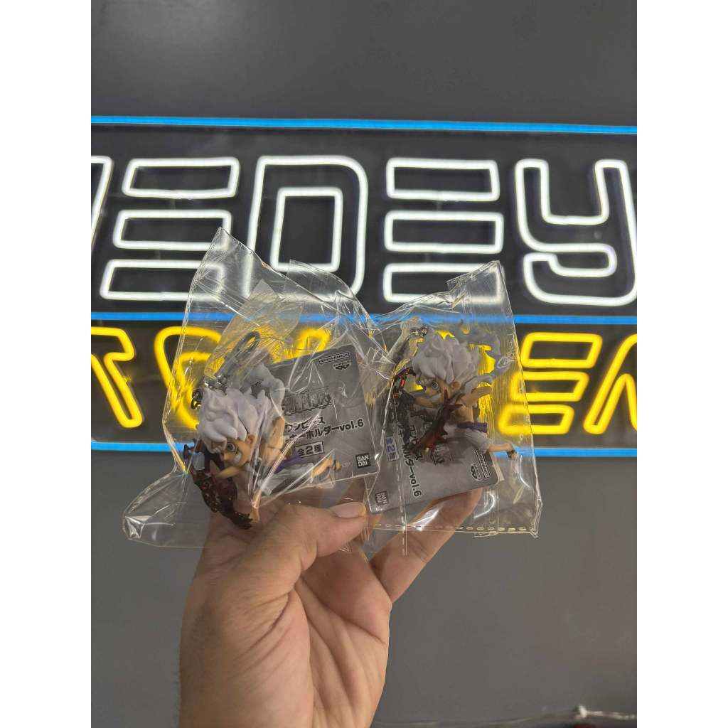 Bandai - One Piece Figure Keychain Vol. 6