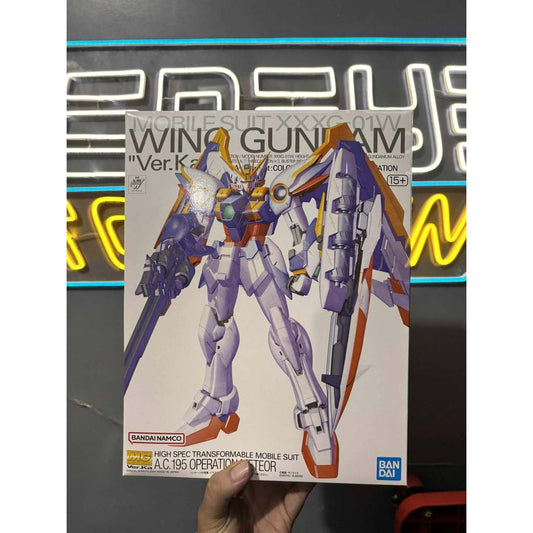 Bandai Gundam MG 1/100 Wing Gundam (Ver. KA)