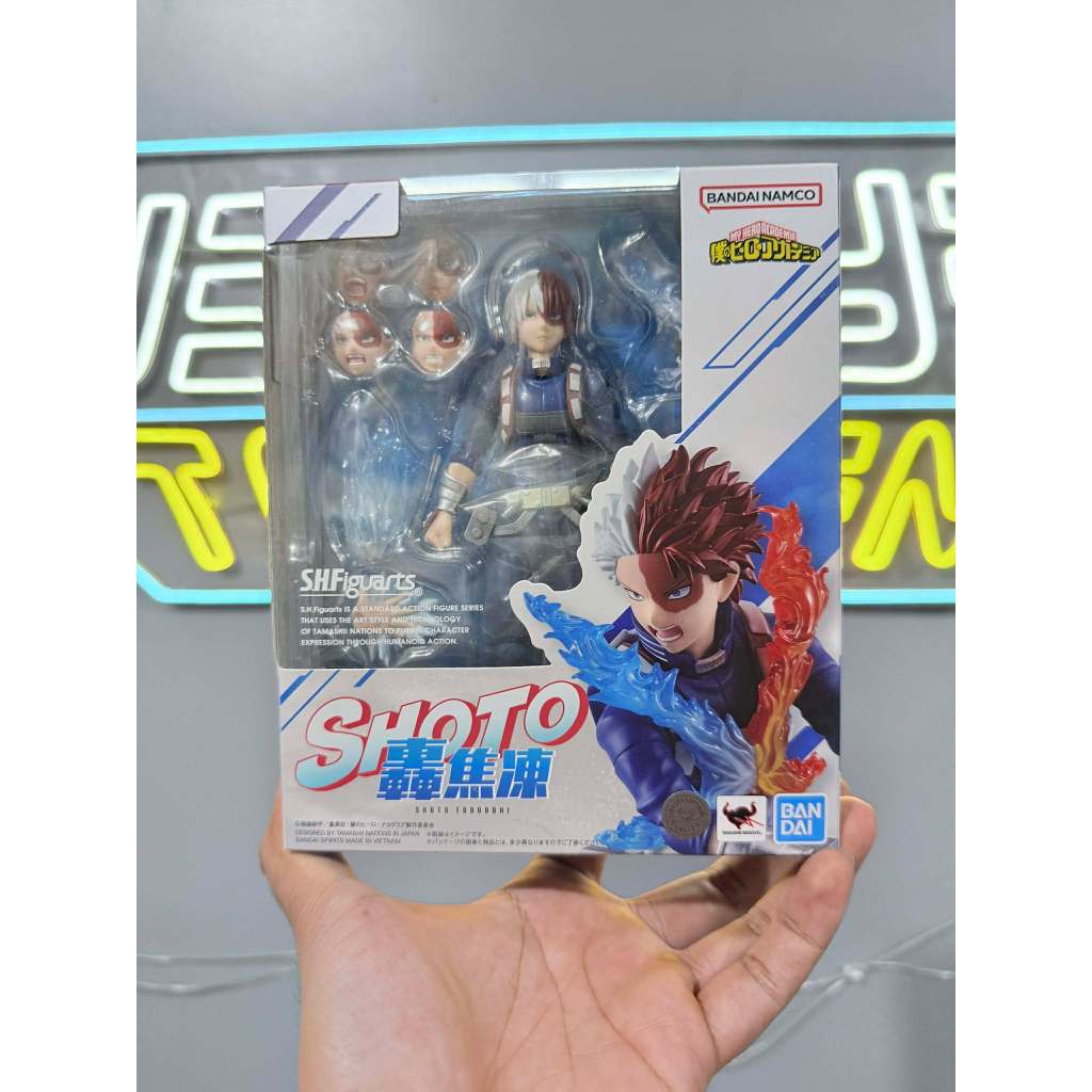 Bandai S.H.Figuarts My Hero Academia Shoto Todoroki