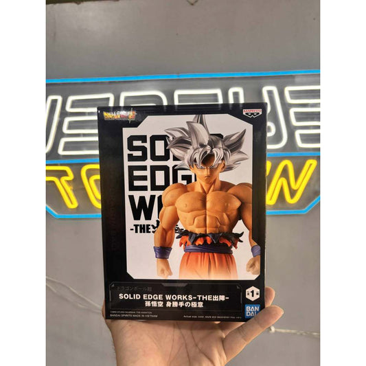 Bandai - Banpresto Dragon Ball Super Solid Edge Works Son Goku Ultra Instinct